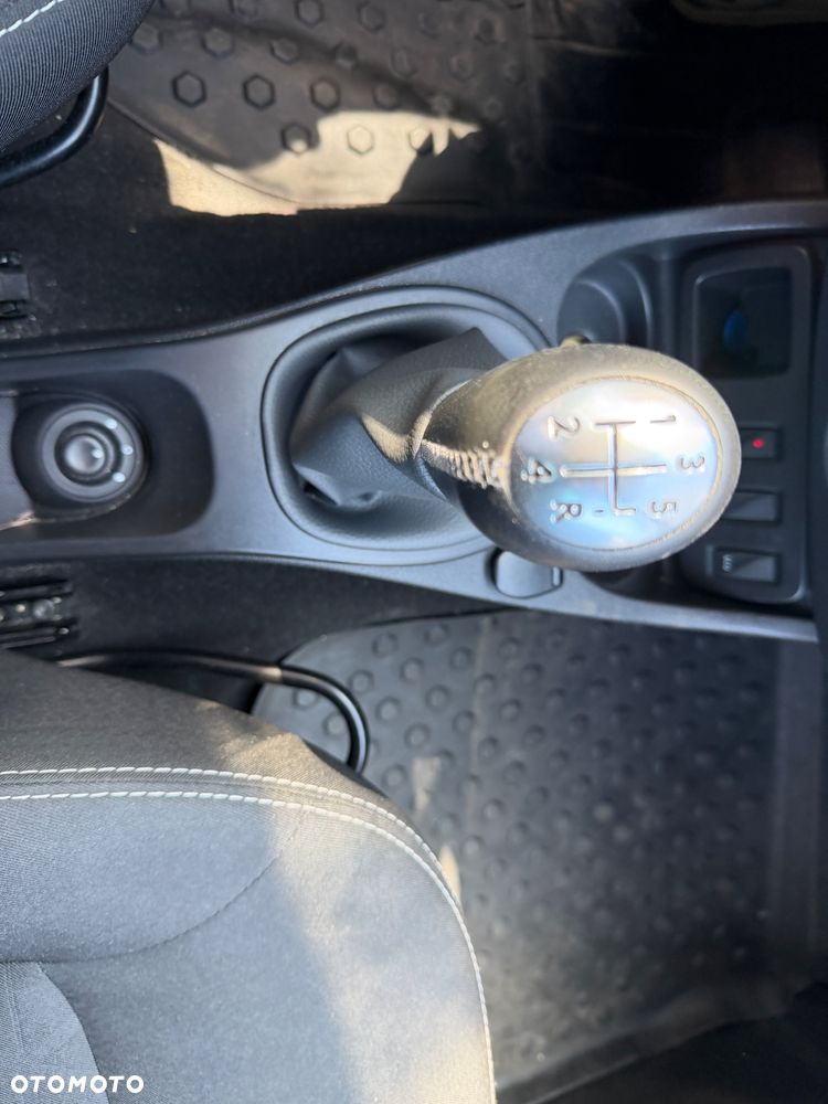 Dacia Duster 1.6 SCe S&S - 29