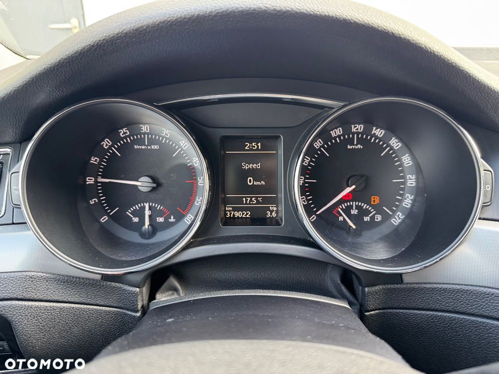 Skoda Superb - 16