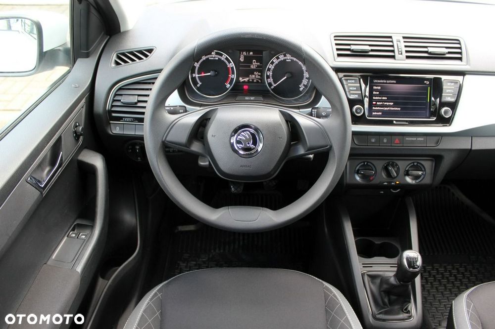 Skoda Fabia 1.0 TSI Ambition - 10
