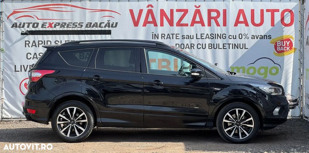 Ford Kuga 2.0 TDCi 4WD Powershift ST-Line - 17