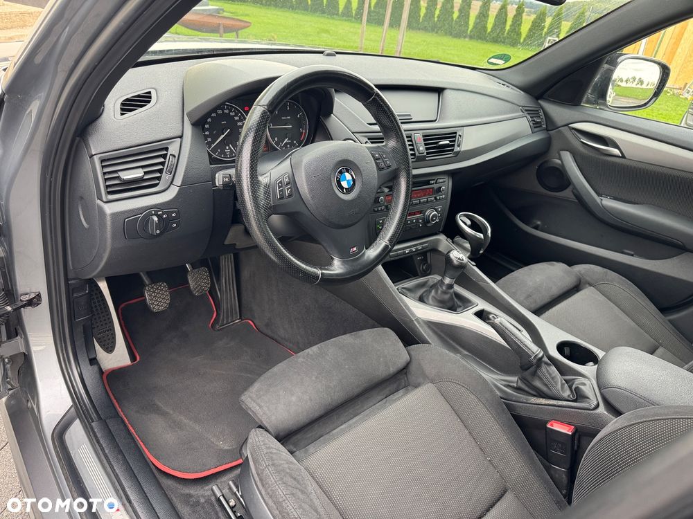 BMW X1 xDrive18d Sport Line - 18