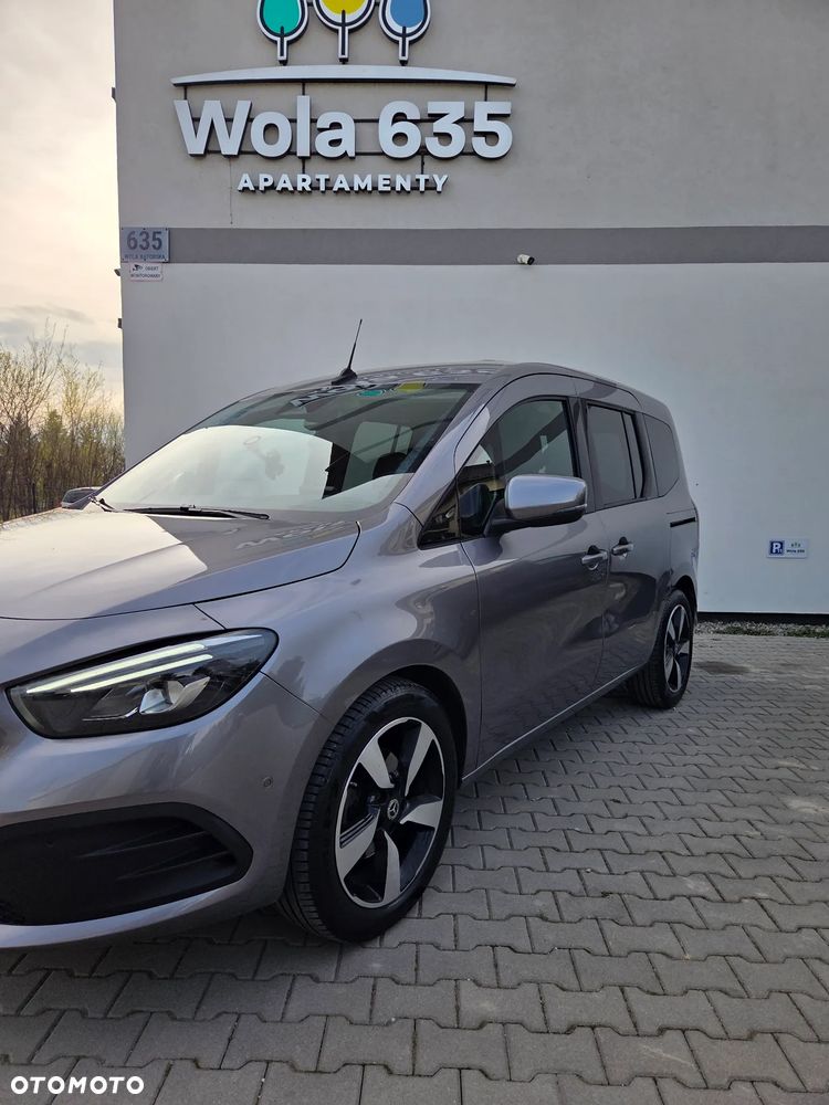 Mercedes-Benz Klasa T 180 Automatik Style - 26