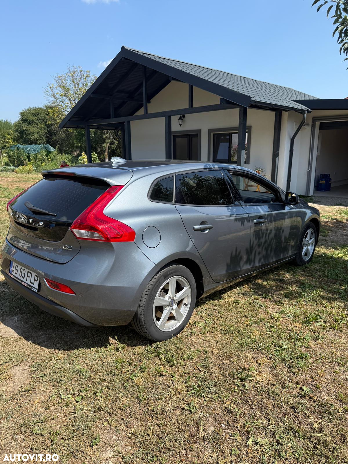 Volvo V40 D2 Momentum - 4