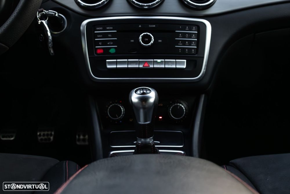 Mercedes-Benz CLA 180 d AMG Line - 23