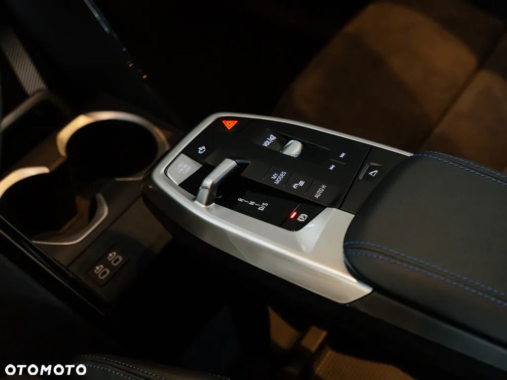 BMW X2 sDrive18d - 9