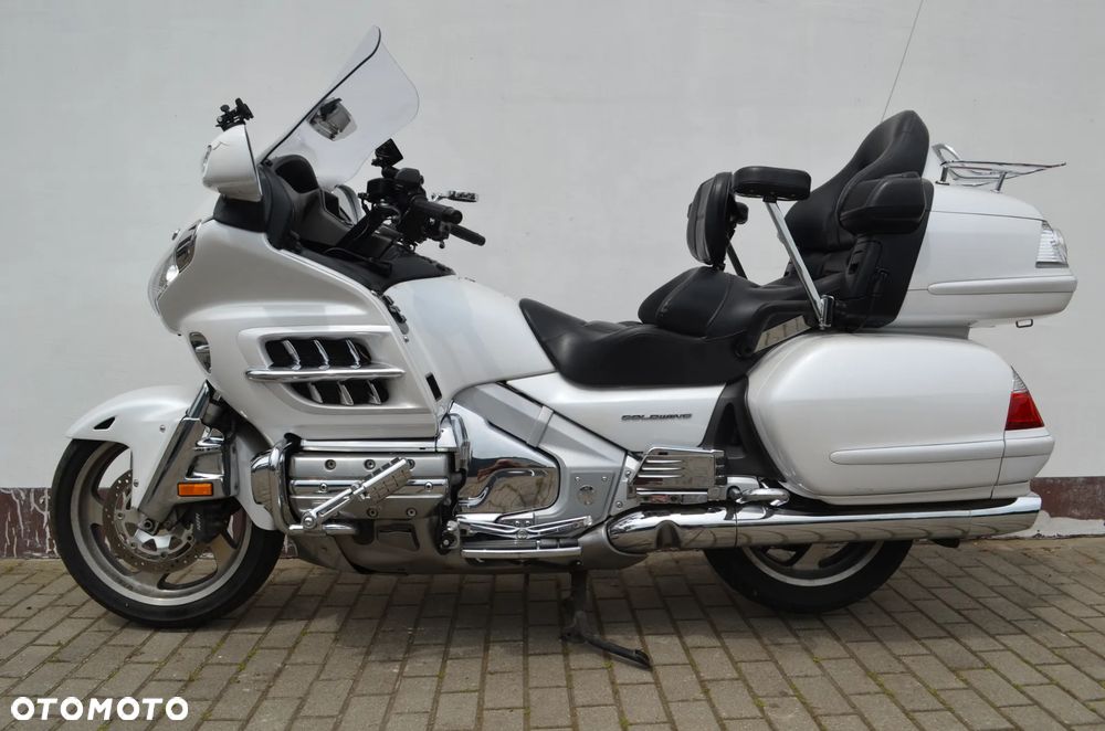 Honda GL - 5