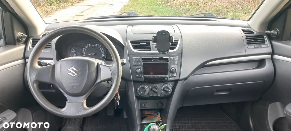 Suzuki Swift 1.2 Club - 8