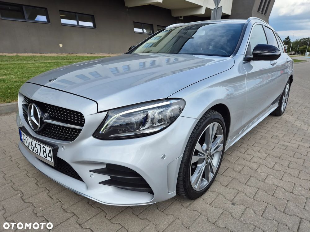 Mercedes-Benz Klasa C 220 d 4Matic 9G-TRONIC AMG Line