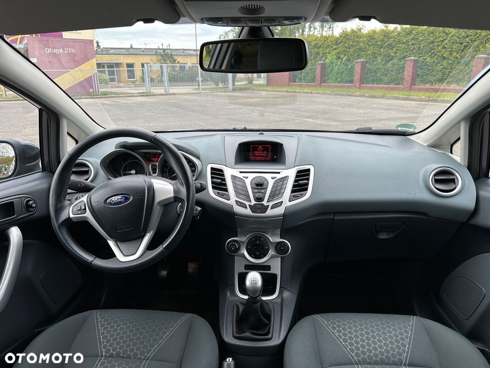 Ford Fiesta 1.25 Titanium EU5 - 27