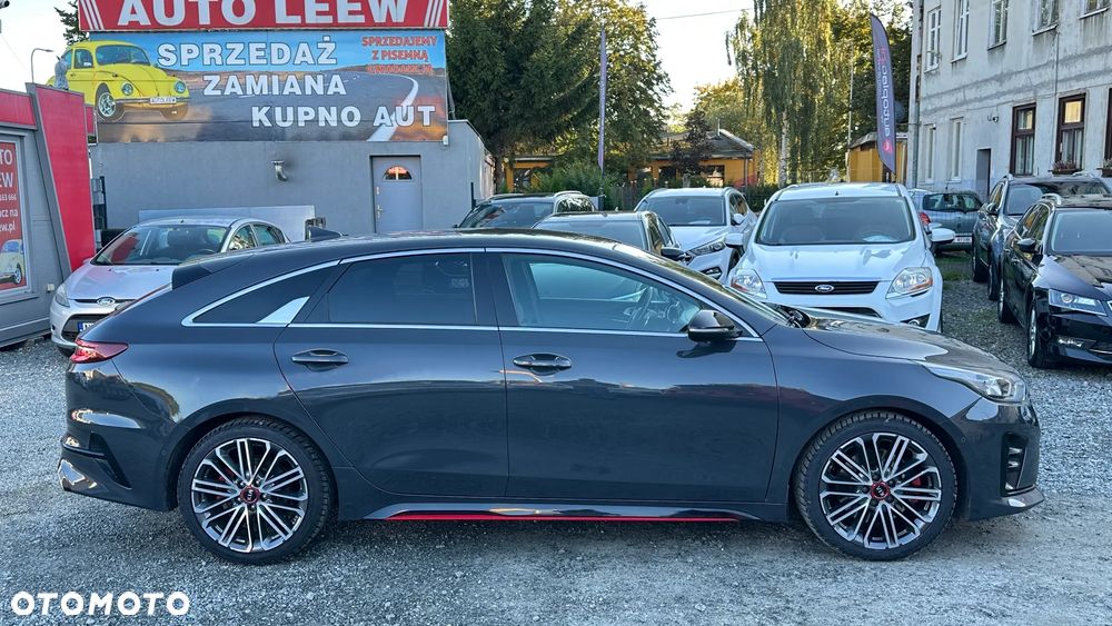 Kia ProCeed - 5