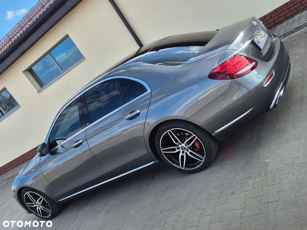 Mercedes-Benz Klasa E 220 d 9G-TRONIC - 8