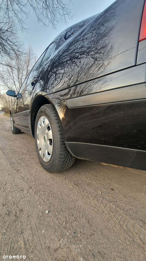 Skoda Octavia 1.6 Active - 20