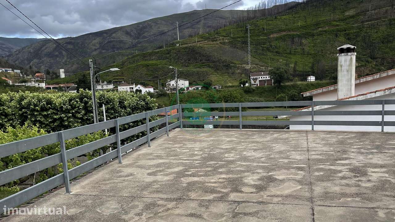 Casa com Terraço e Espaço Versátil - Grande imagem: 3/22
