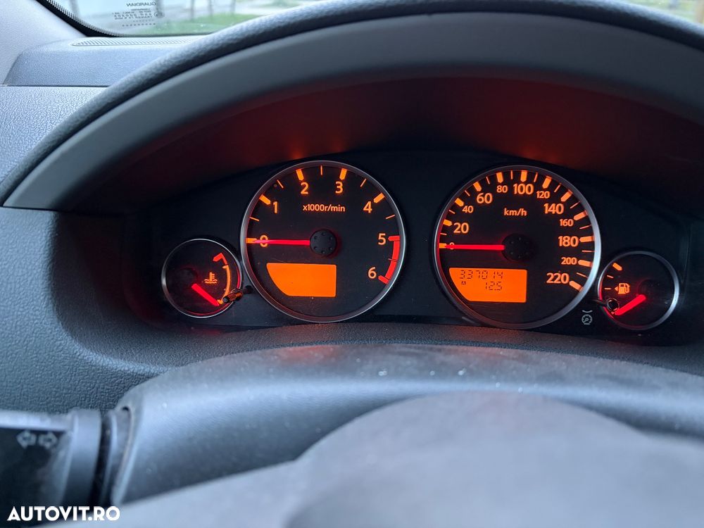 Nissan Pathfinder - 10