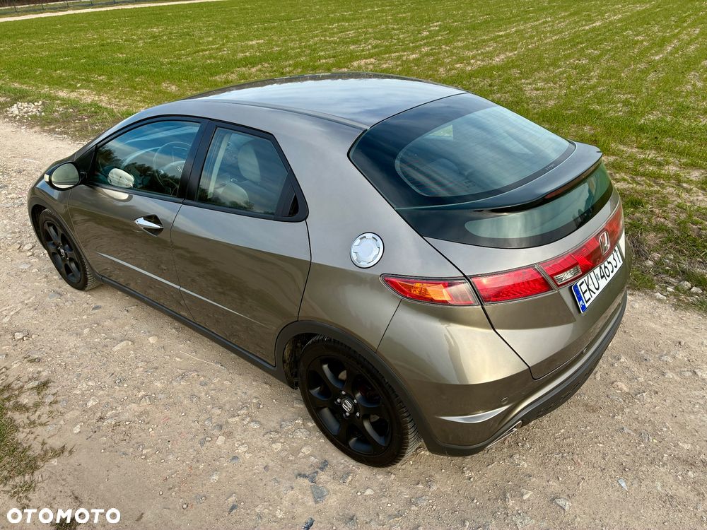 Honda Civic 1.8i-VTEC Sport - 17