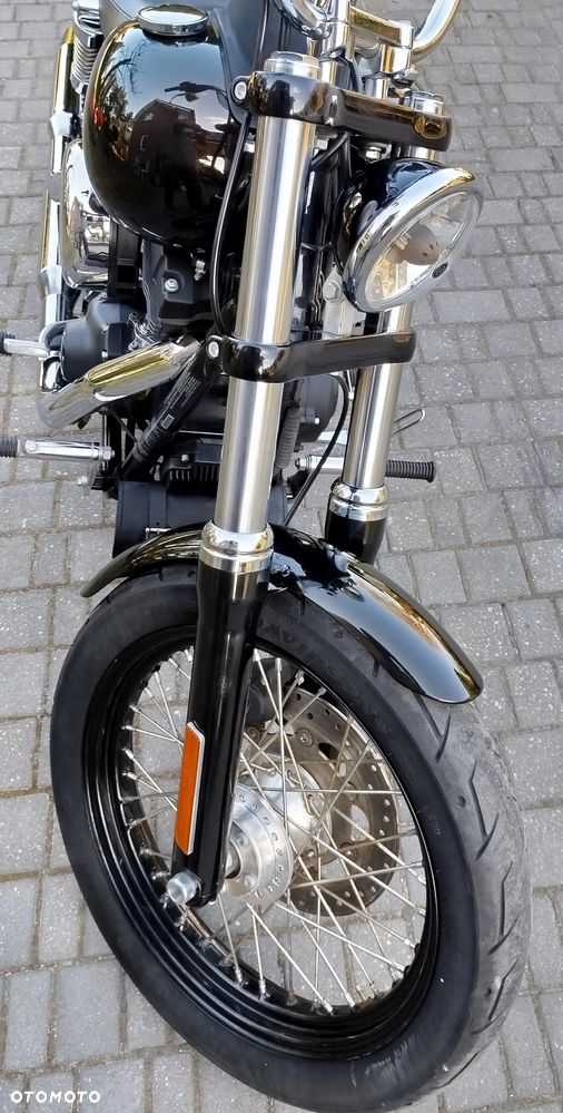 Harley-Davidson Dyna Street Bob - 12