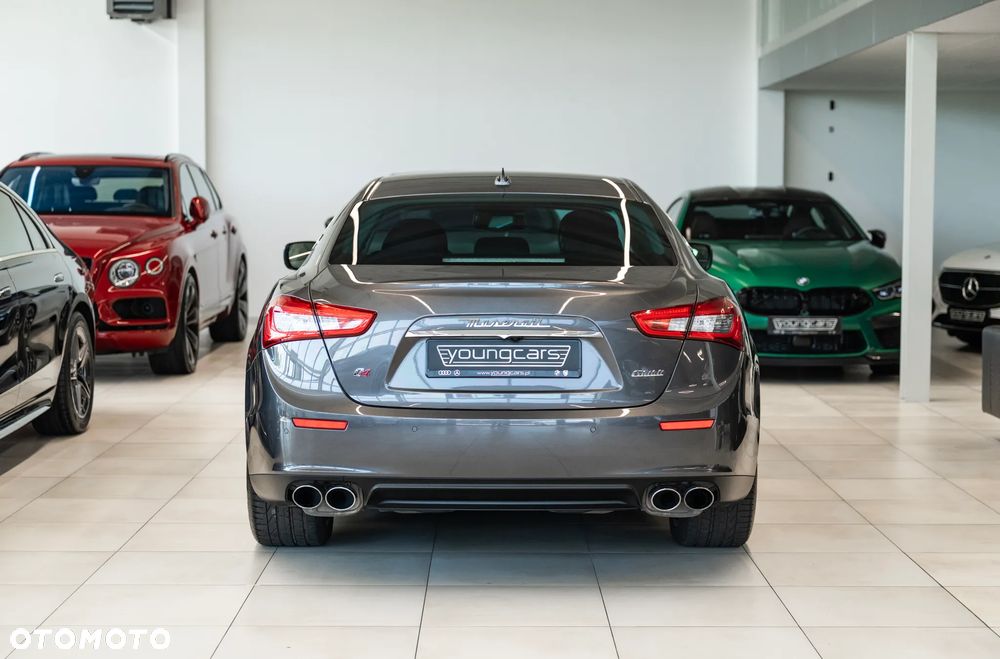 Maserati Ghibli S Q4 - 10