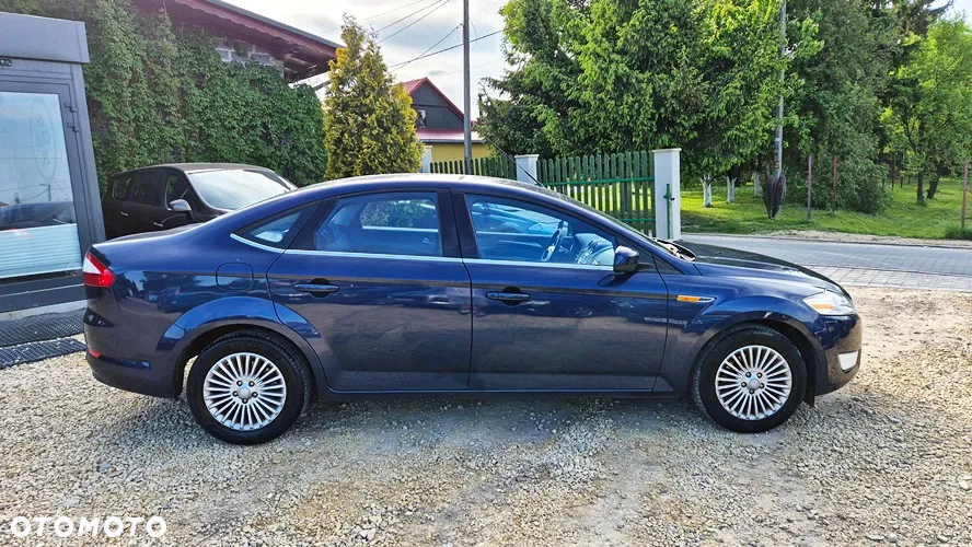 Ford Mondeo 2.0 FF Titanium - 13