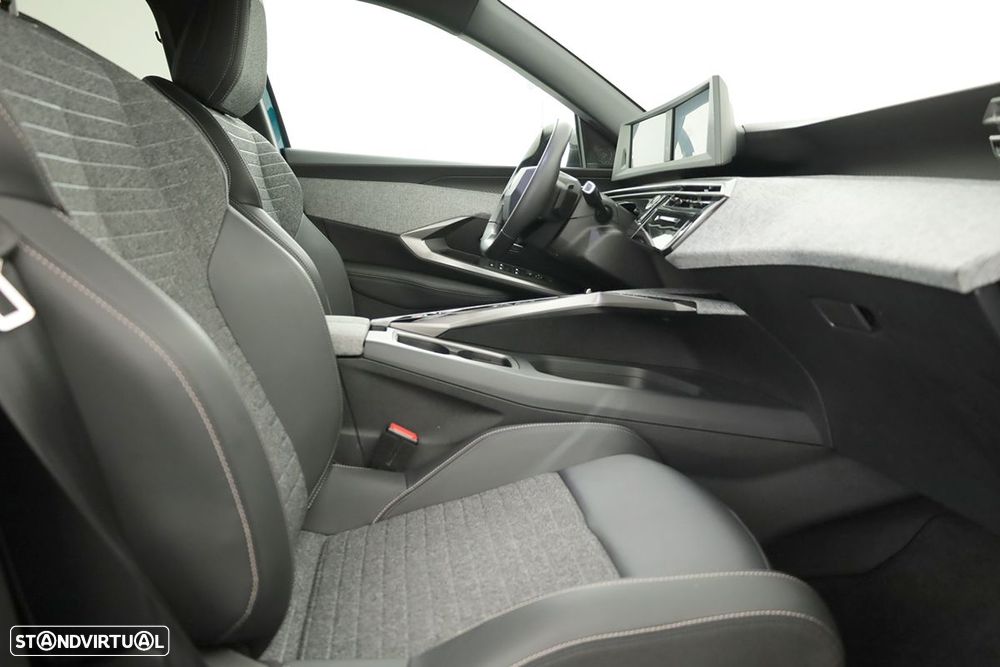 Peugeot 3008 1.2 Hybrid Allure e-DCS6 - 17
