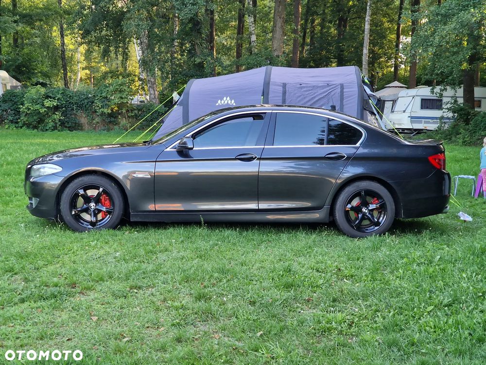 BMW Seria 5 525d - 1