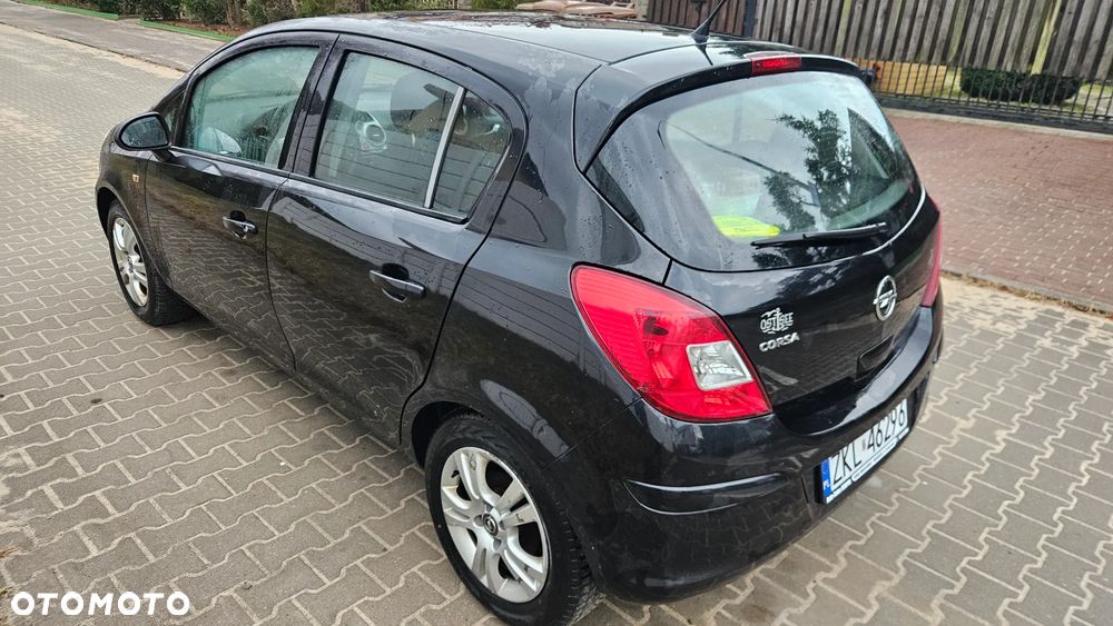 Opel Corsa 1.2 16V Enjoy - 4