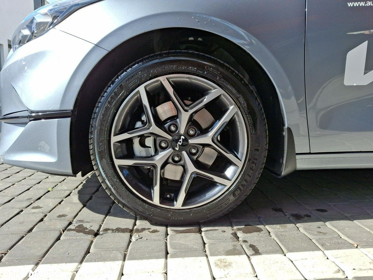 Kia Ceed 1.5 T-GDI Tribute DCT - 18