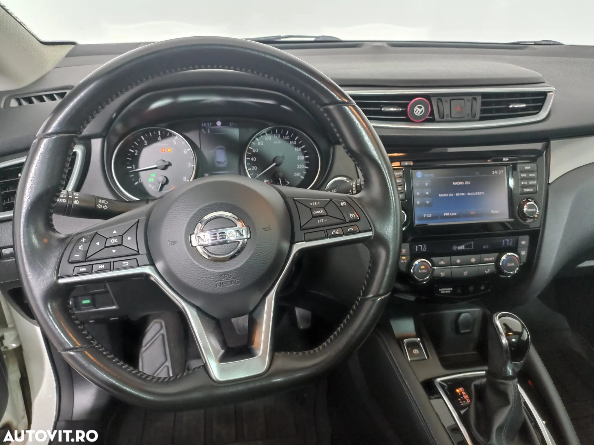 Nissan Qashqai 1.2 DIG-T Start/Stop X-TRONIC Tekna - 13