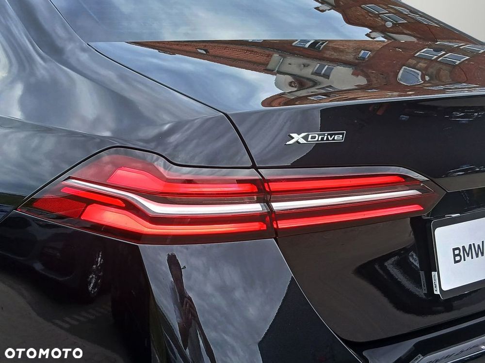 BMW Seria 5 - 12