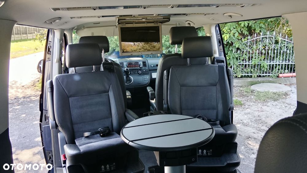 Volkswagen Multivan - 4
