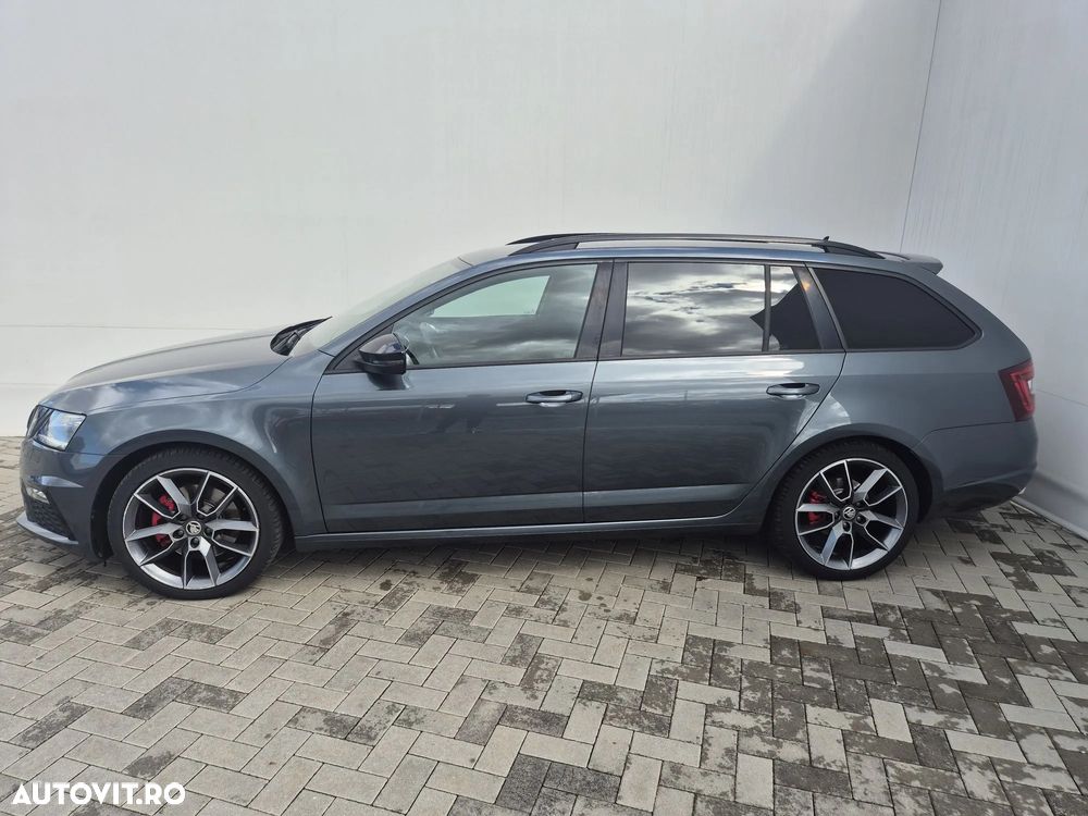 Skoda Octavia 2.0 TDI DSG RS - 2