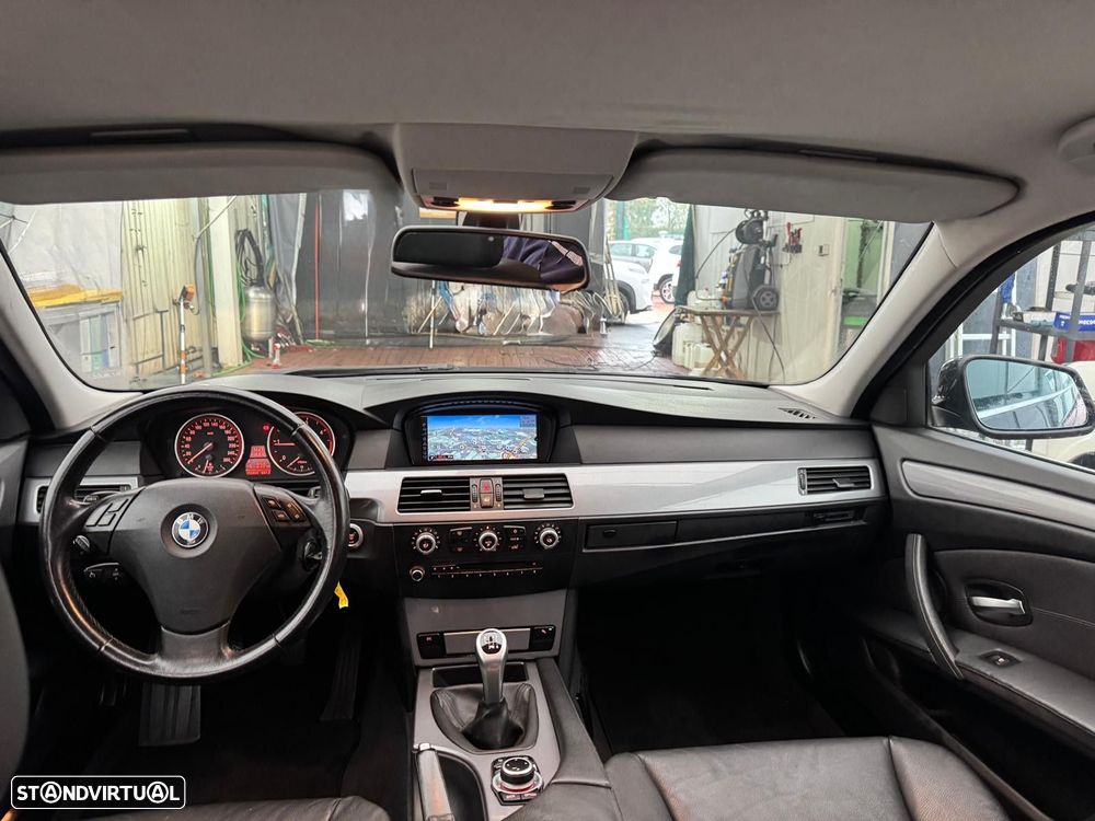 BMW 520 d Touring Executive - 22