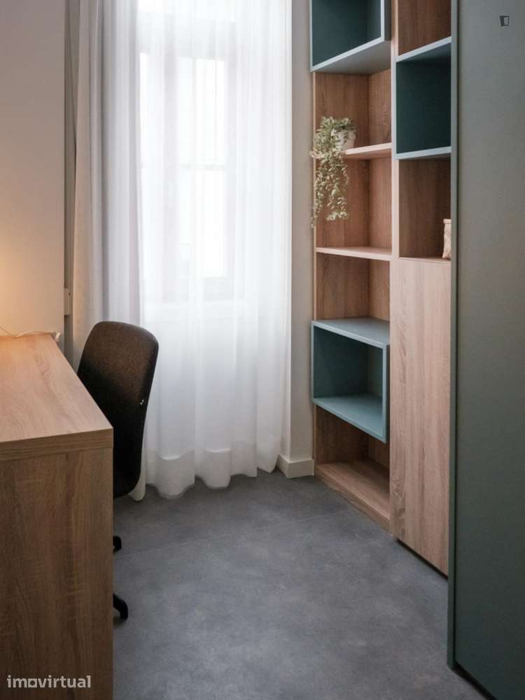 Quarto - localizado em Paranhos Porto - Grande imagem: 5/28