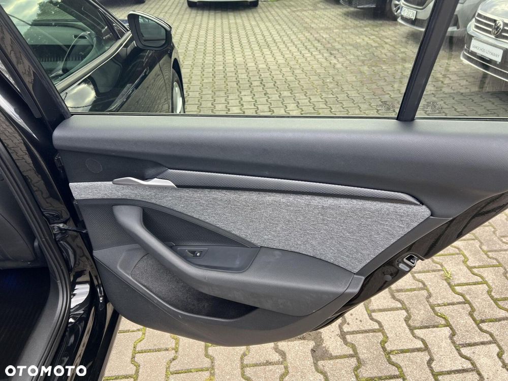 Skoda Superb 2.0 TDI SCR Selection DSG - 13