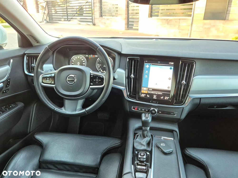 Volvo S90 D4 SCR Momentum Pro - 21