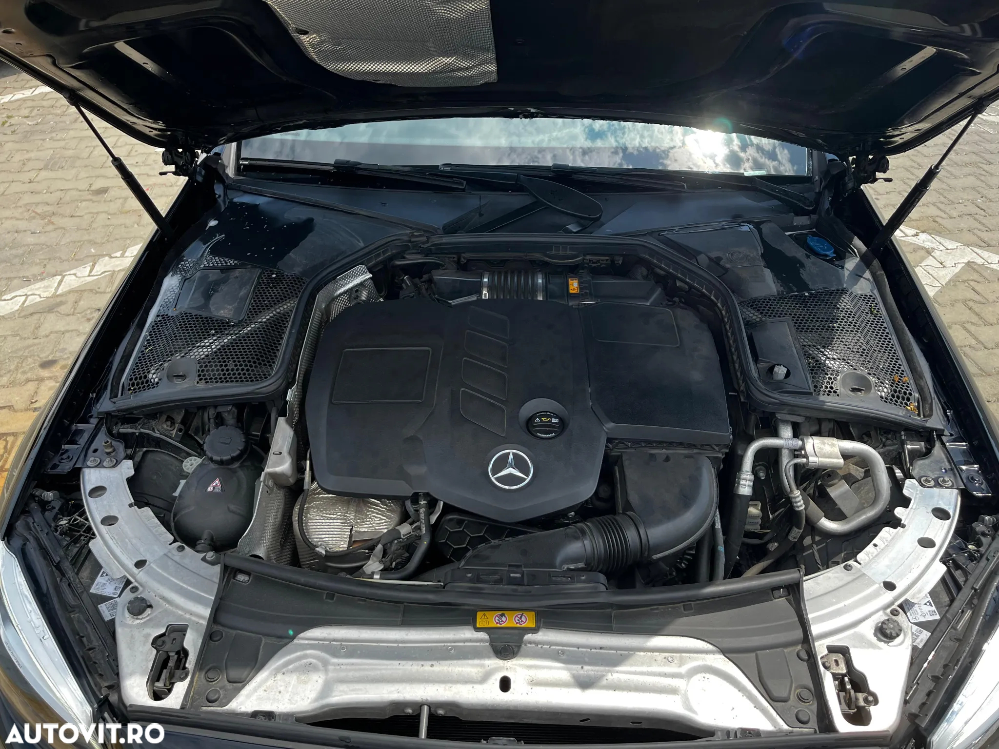 Mercedes-Benz C 200 d T 9G-TRONIC AMG Line - 9