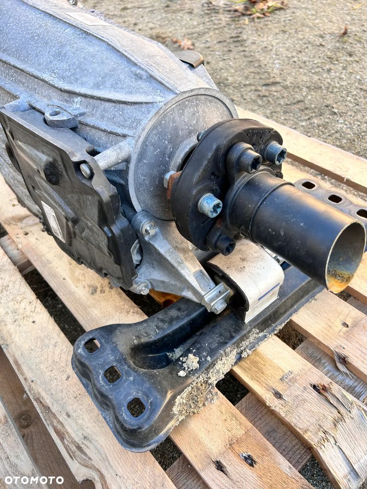 MERCEDES C-KLASA W205 1.6 CGI SKRZYNIA AUTOMAT 2052707201 - 9