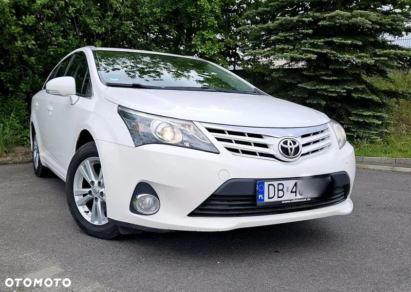 Toyota Avensis 2.0 D-4D Premium - 1
