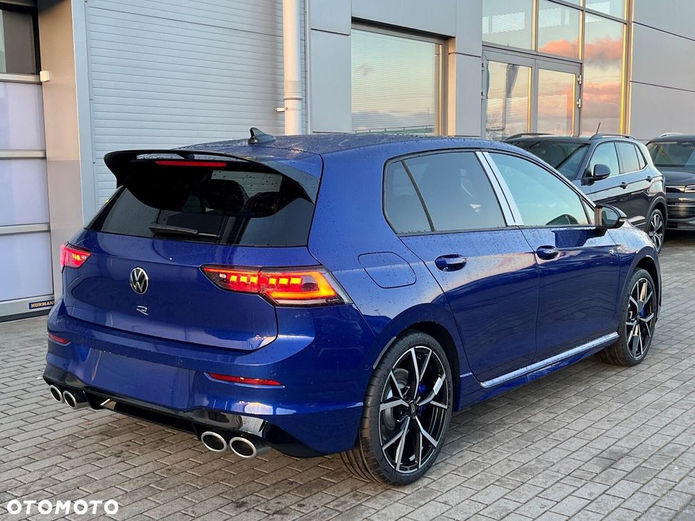 Volkswagen Golf 2.0 TSI 4Motion R - 4