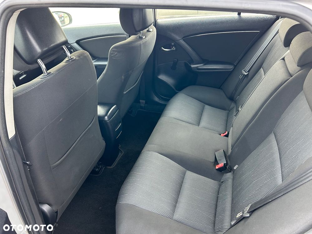 Toyota Avensis 1.6 Edition - 4