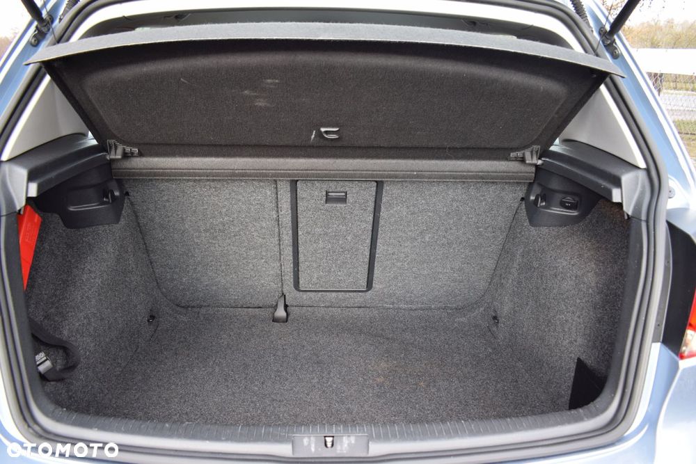 Volkswagen Golf - 10