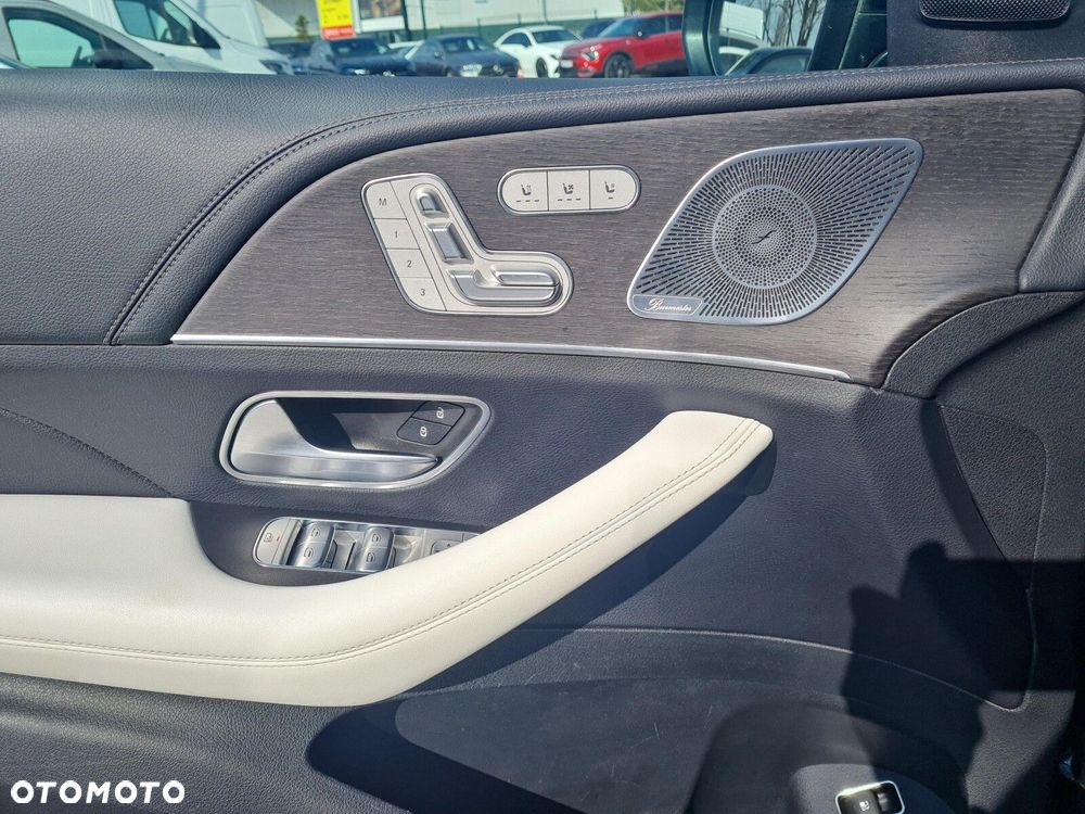 Mercedes-Benz GLE - 19