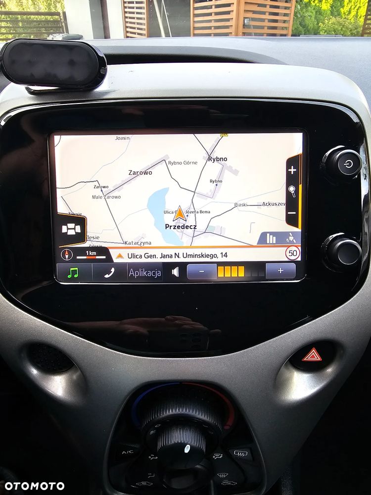 Toyota Aygo x mit x-business Paket - 21