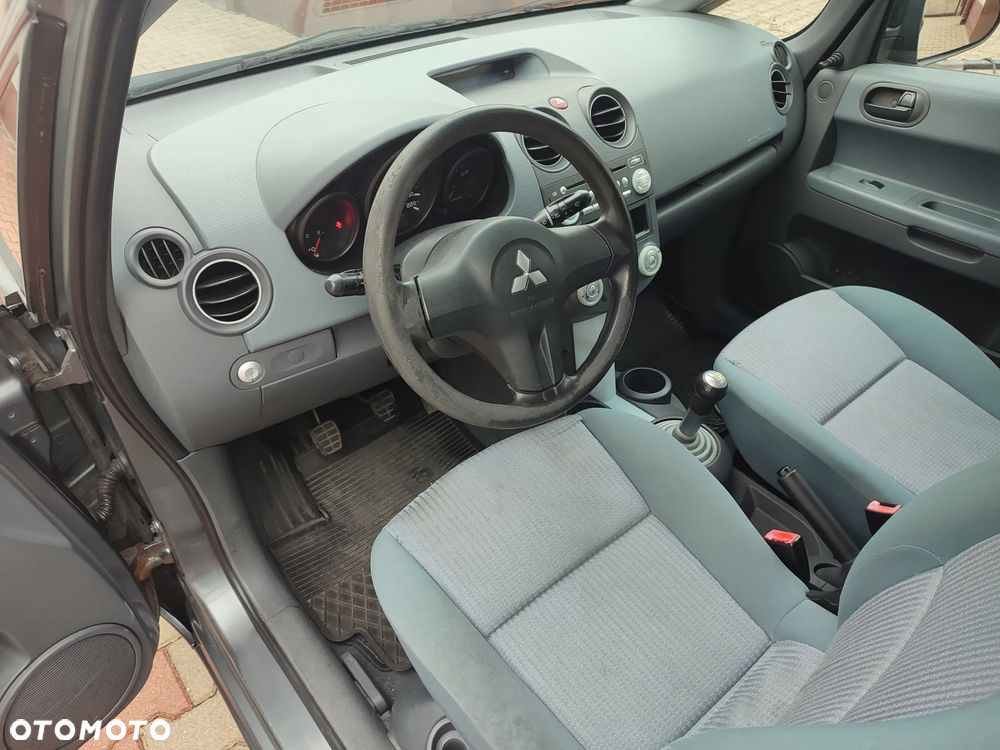 Mitsubishi Colt 1.1 Invite - 10