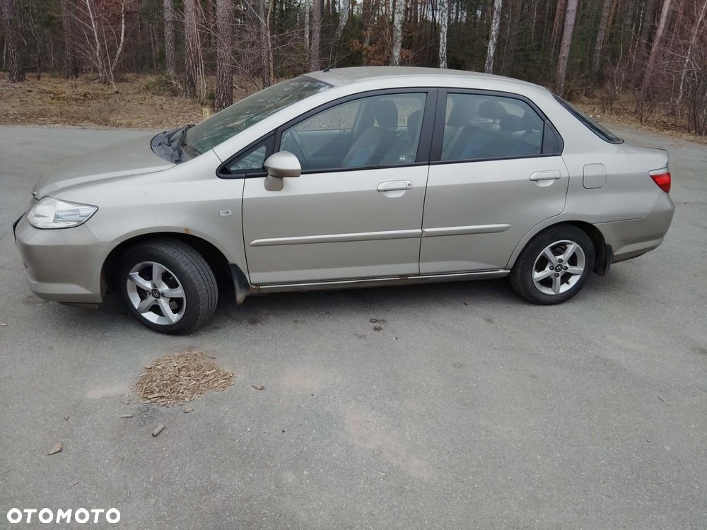 Honda City 1.4 Comfort - 1