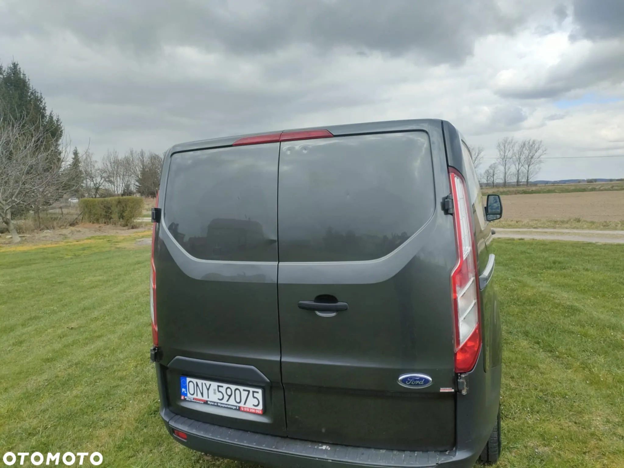 Ford TRANSIT CUSTOM - 11