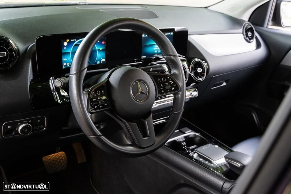 Mercedes-Benz GLA 180 7G-DCT Style - 11