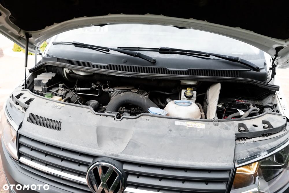 Volkswagen Transporter - 28