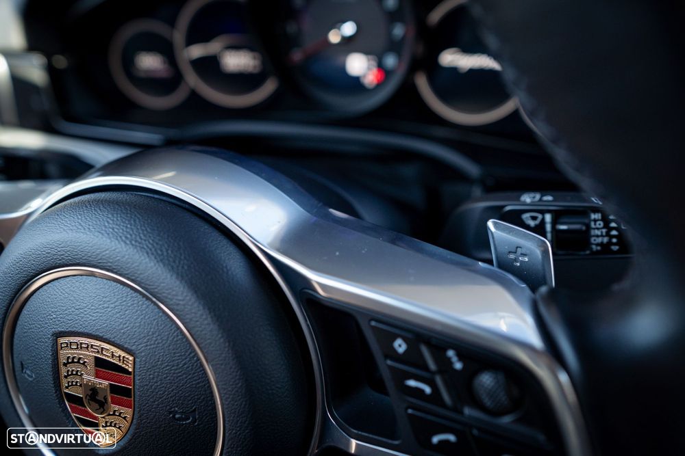 Porsche Cayenne Platinum Edition - 38