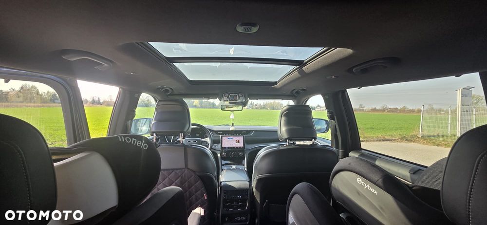 Jeep Grand Cherokee 5.7 V8 Overland - 18