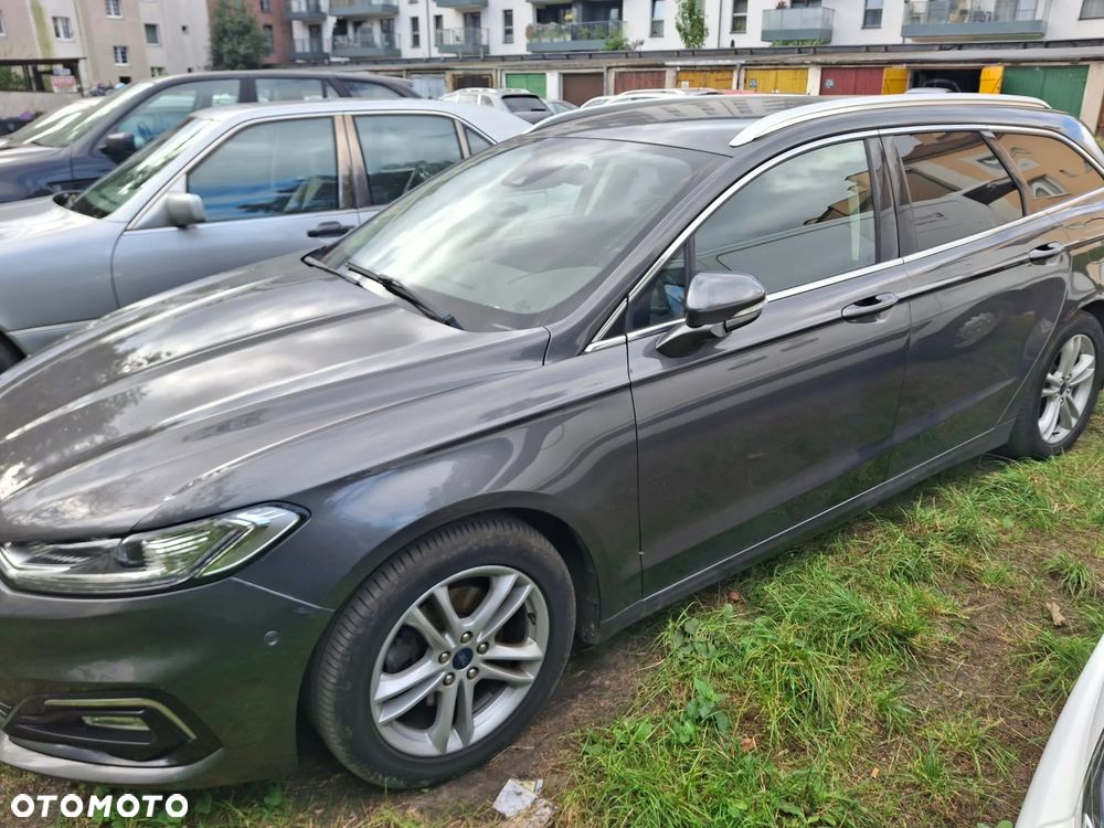 Ford Mondeo - 17